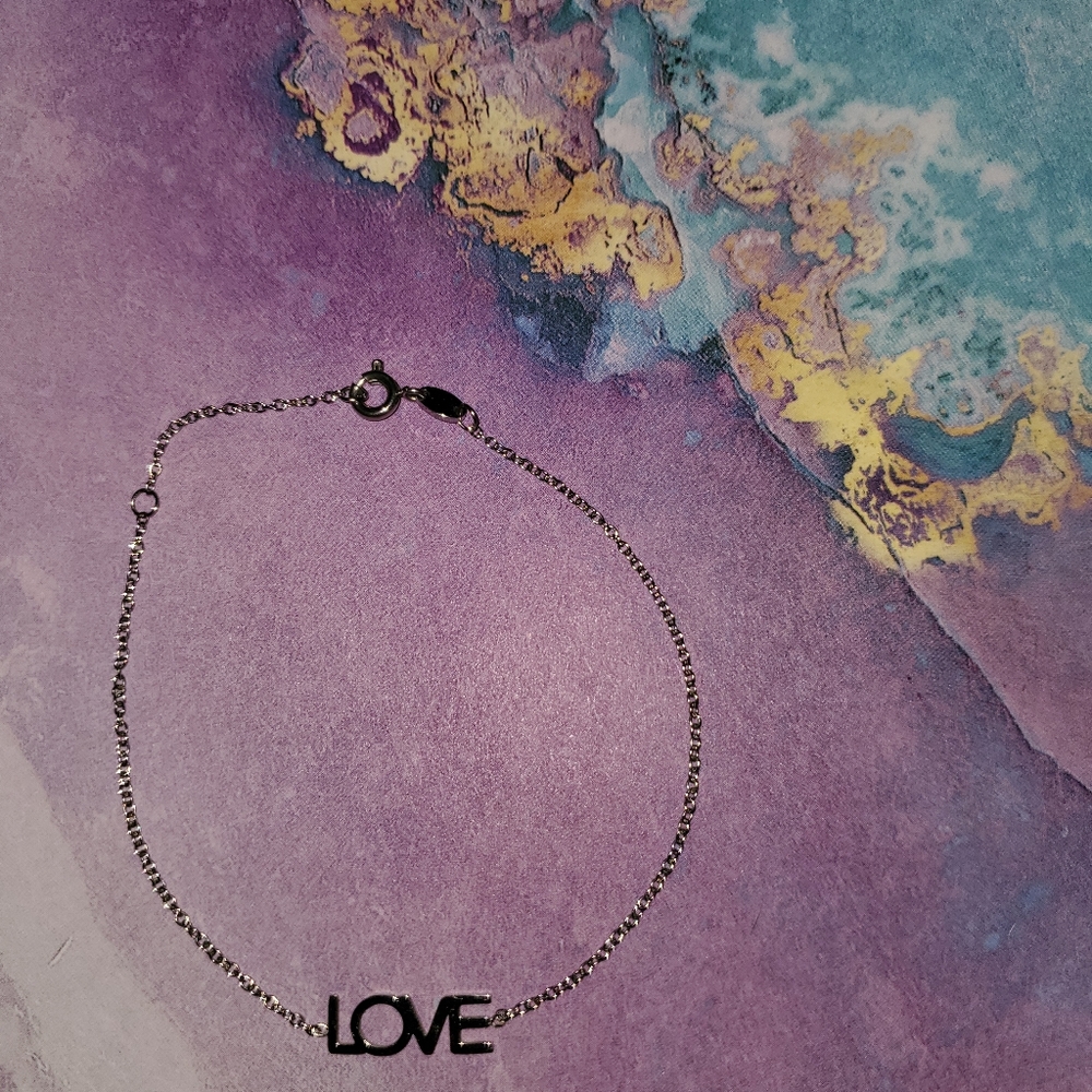 Bracelet
